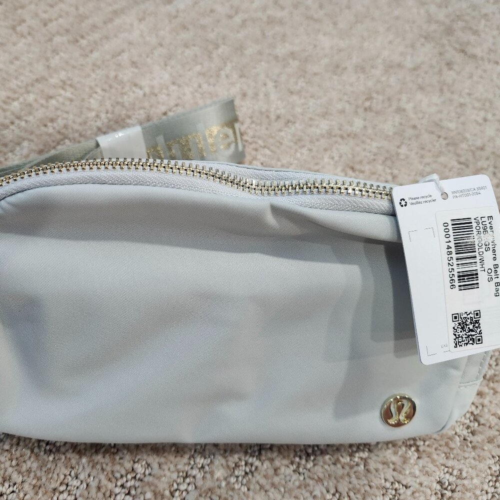 Lululemon Everywhere Belt Bag, 1L Size, Grayish White & Gold, New w/Tags!